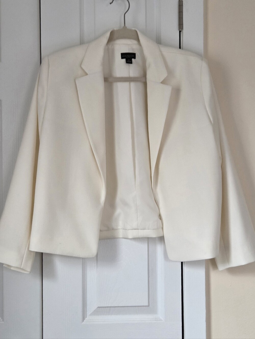 Ann Taylor Cream Cropped Open-Front Blazer